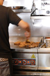 
�C��burger�������׳��O�Y�s�Y�ΡC�ڨ���¾���@��Τ@��Q�ܦh�M������פW���A�ڲq�o�N�O���׽�Pjuicy����]�C