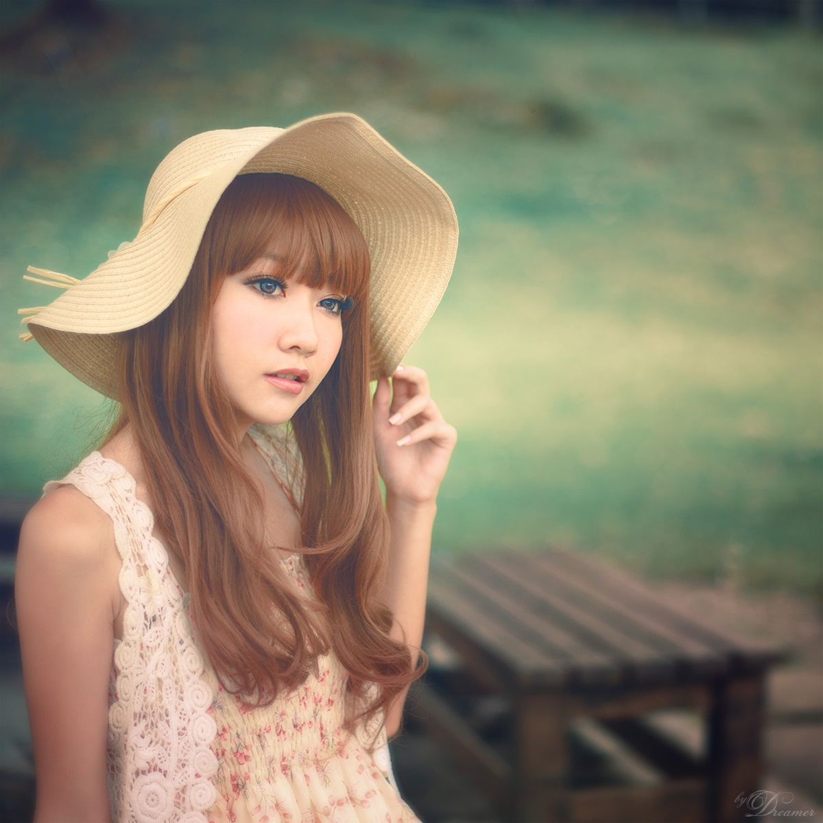 http://images2.fotop.net/albums2/dreamer/linlin01/DSC_9587.jpg
