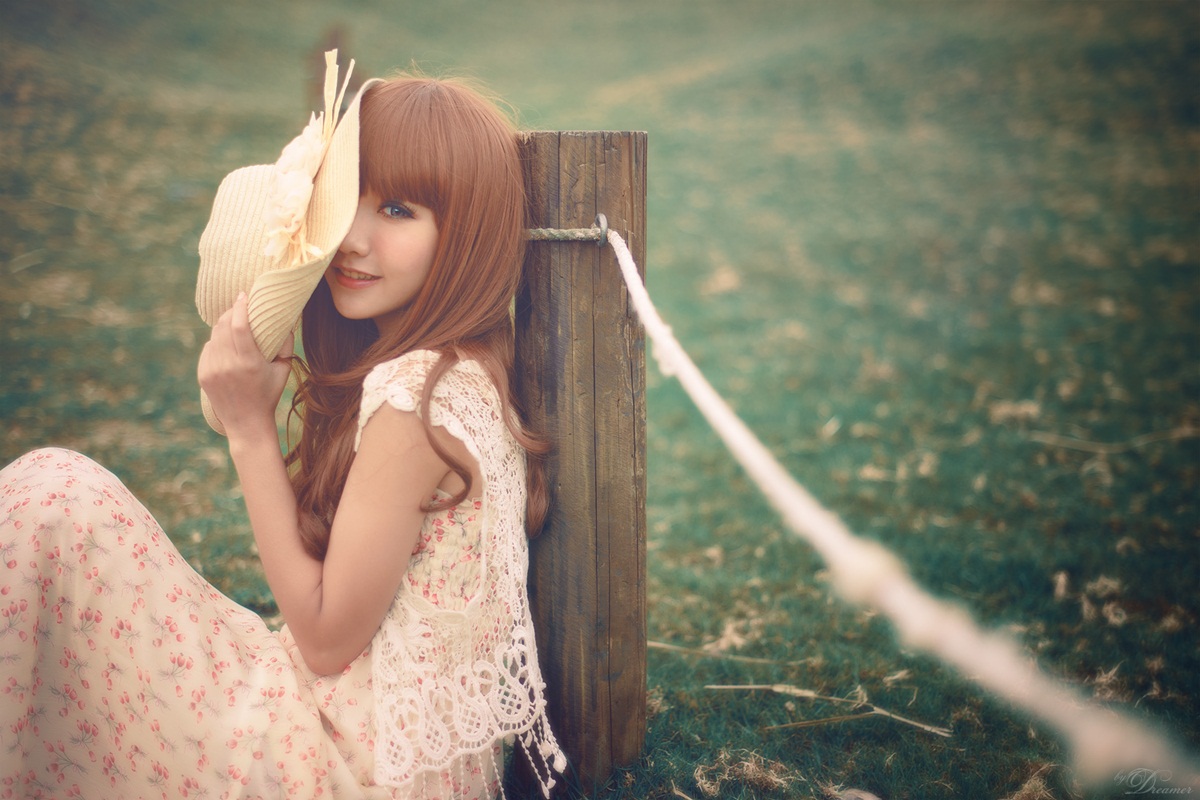 http://images2.fotop.net/albums2/dreamer/linlin01/DSC_9772.jpg