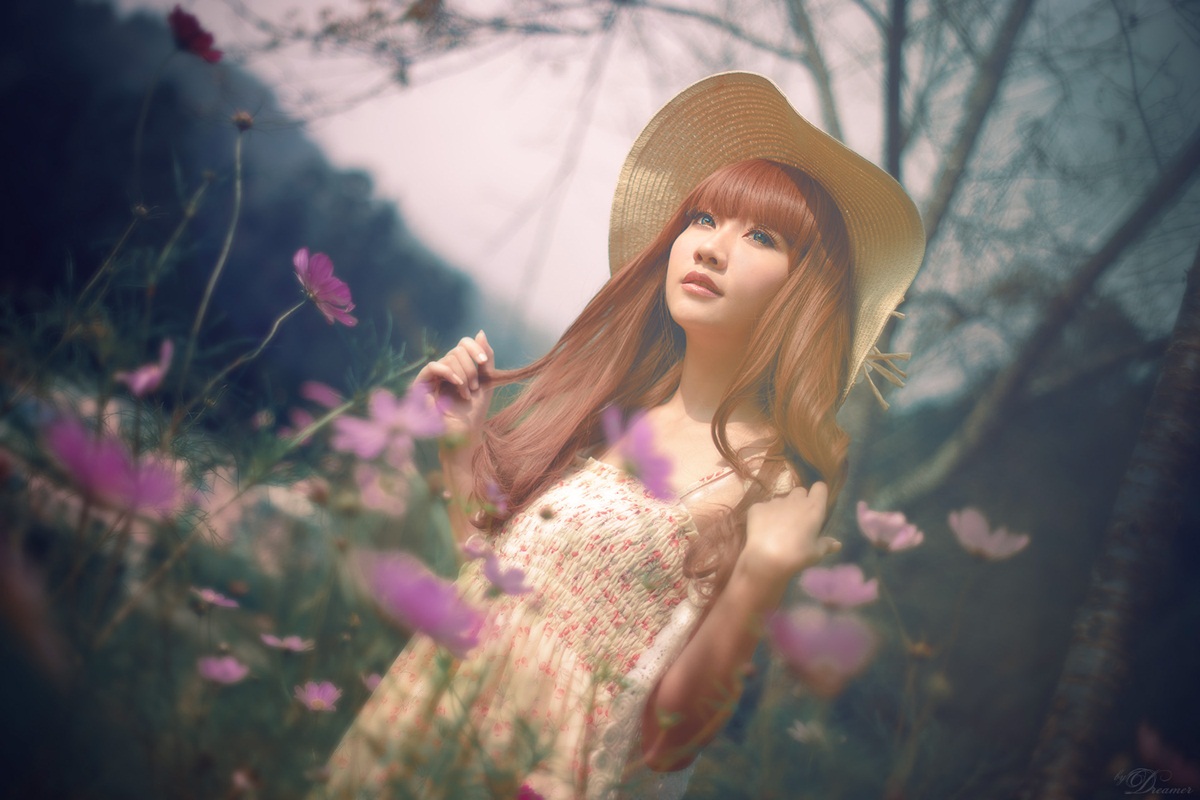 http://images2.fotop.net/albums2/dreamer/linlin01/DSC_9856.jpg