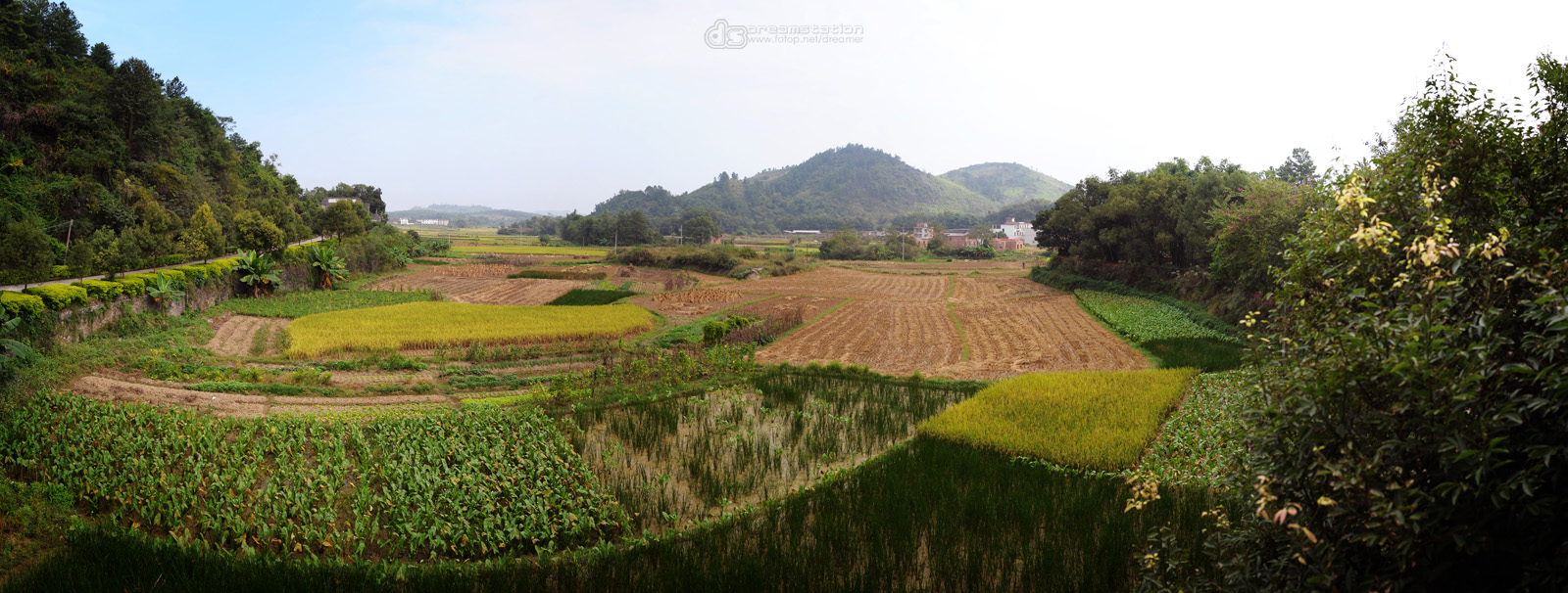 http://images2.fotop.net/albums2/dreamer/shaoguan/DSC_6634_Panorama1.jpg