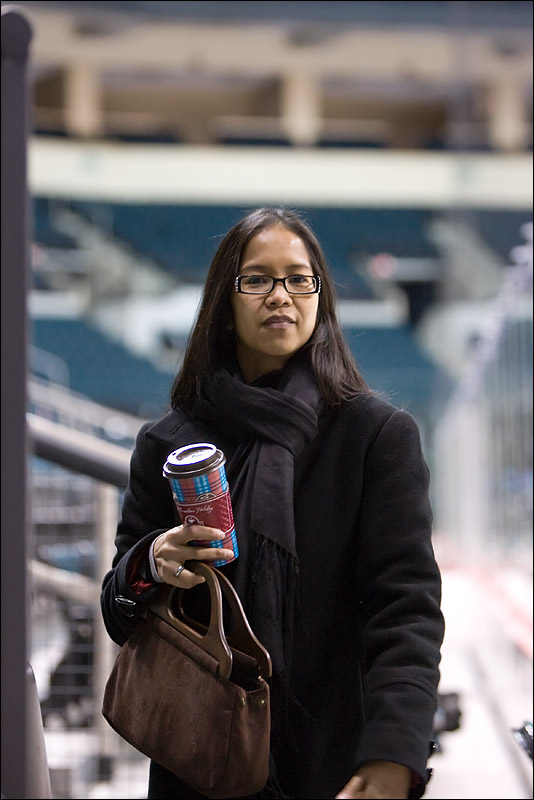 IMAGE: http://images2.fotop.net/albums2/isp/hockey12162007/IMG_8646.jpg