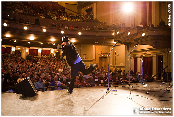 IMAGE: http://images2.fotop.net/albums2/isp/mooddisorders/1D3_4457.jpg