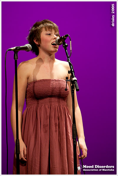 IMAGE: http://images2.fotop.net/albums2/isp/mooddisorders/1D3_4472.jpg