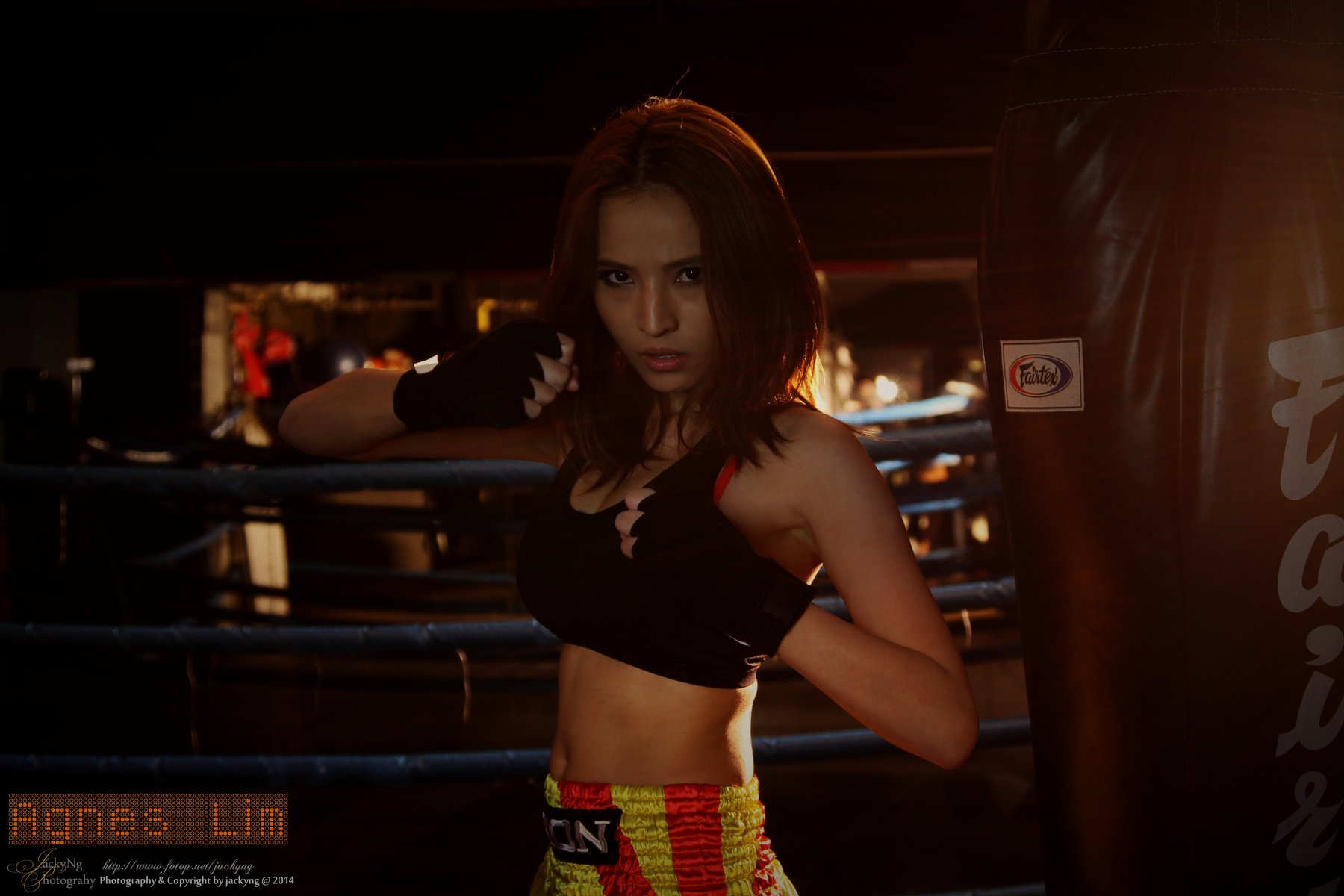 http://images2.fotop.net/albums2/jackyng/agnes02/IMG_1986.jpg