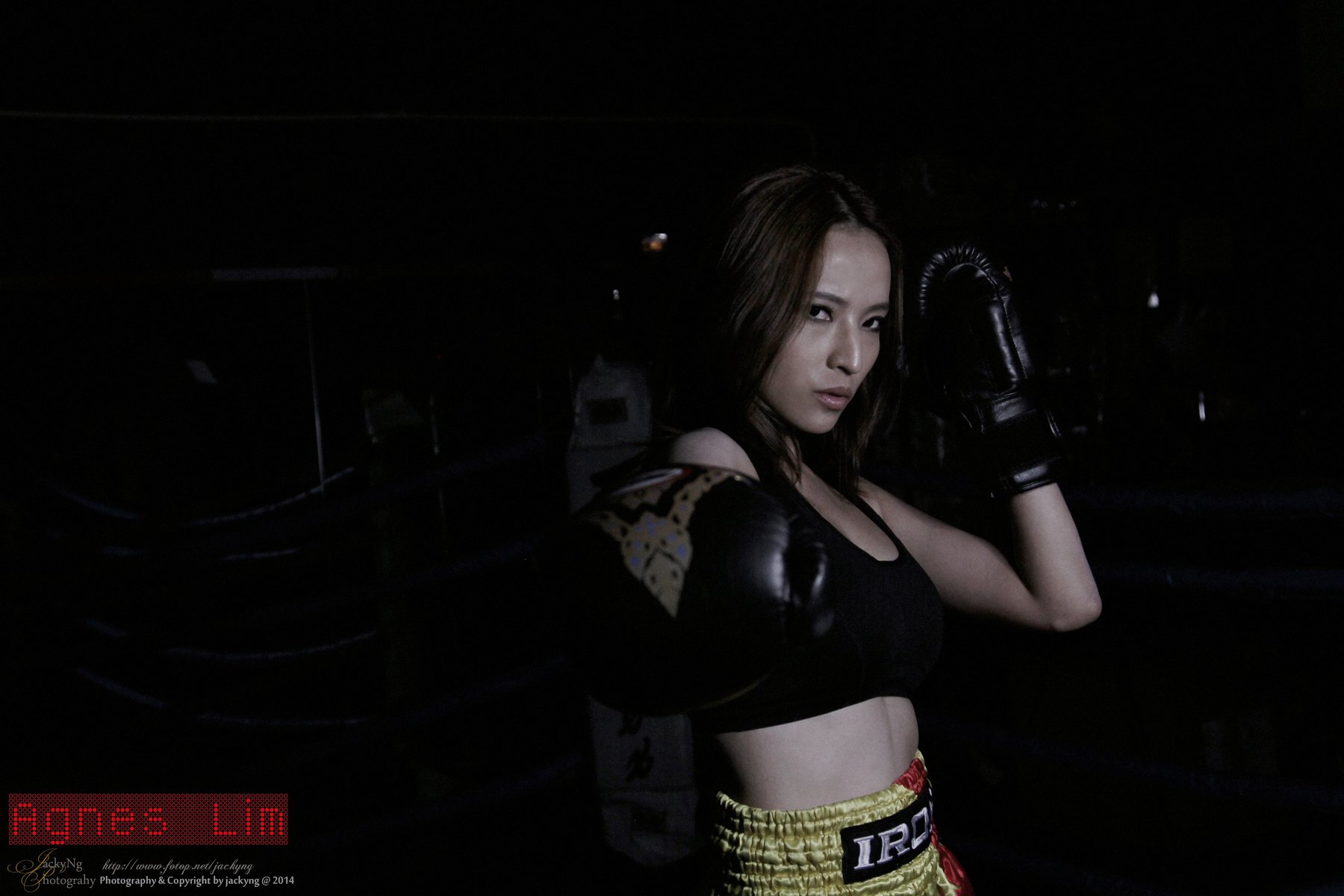 http://images2.fotop.net/albums2/jackyng/agnes02/IMG_2042.jpg